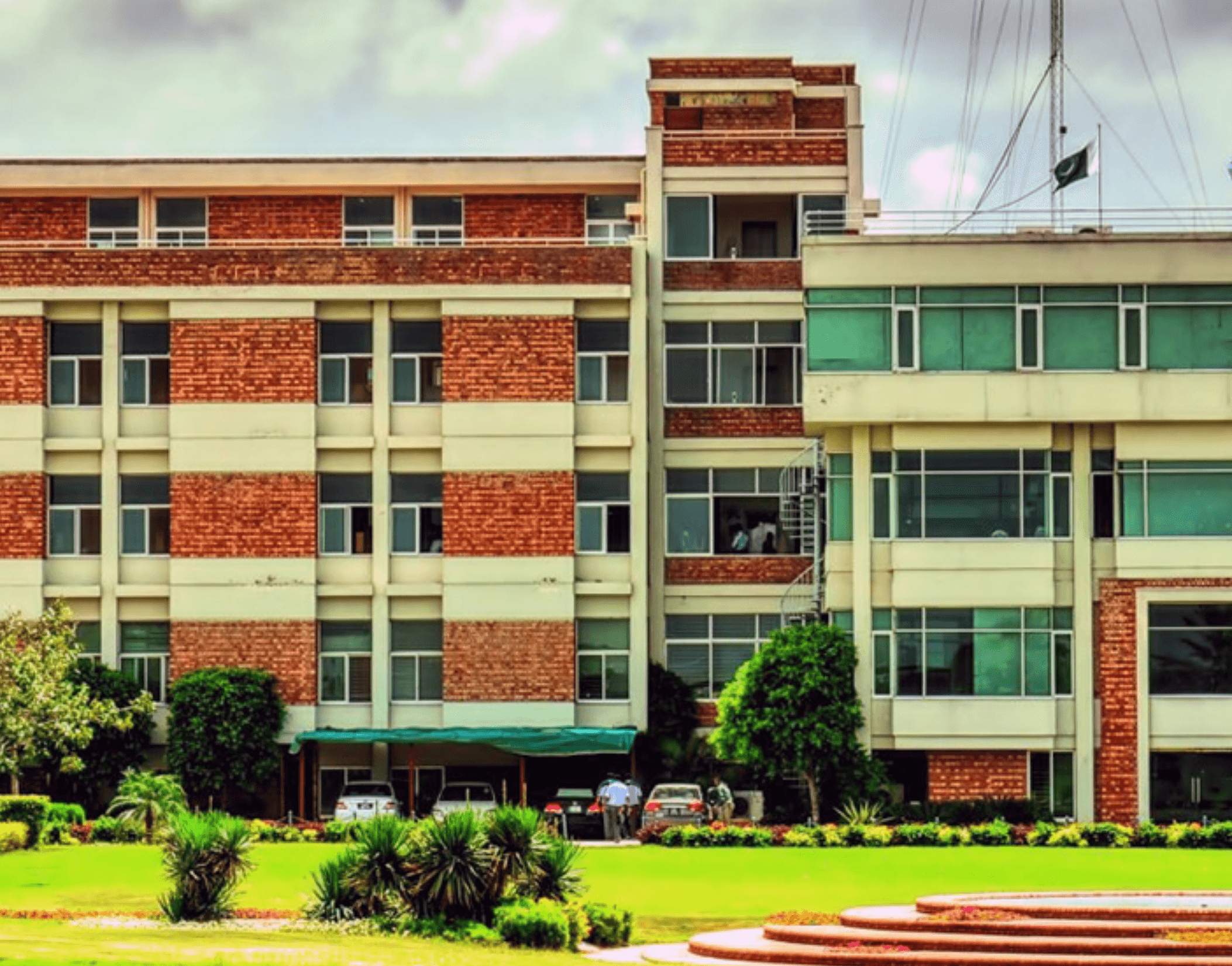The university of Lahore hostels